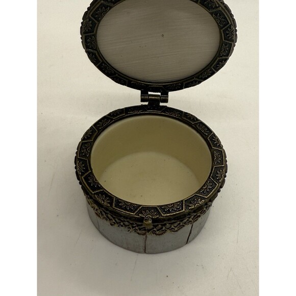 Victorian Jewelry New Box Hinged Trinket Boots Vintage Nostalgic MR1803 NEW 1999 - Picture 3 of 13